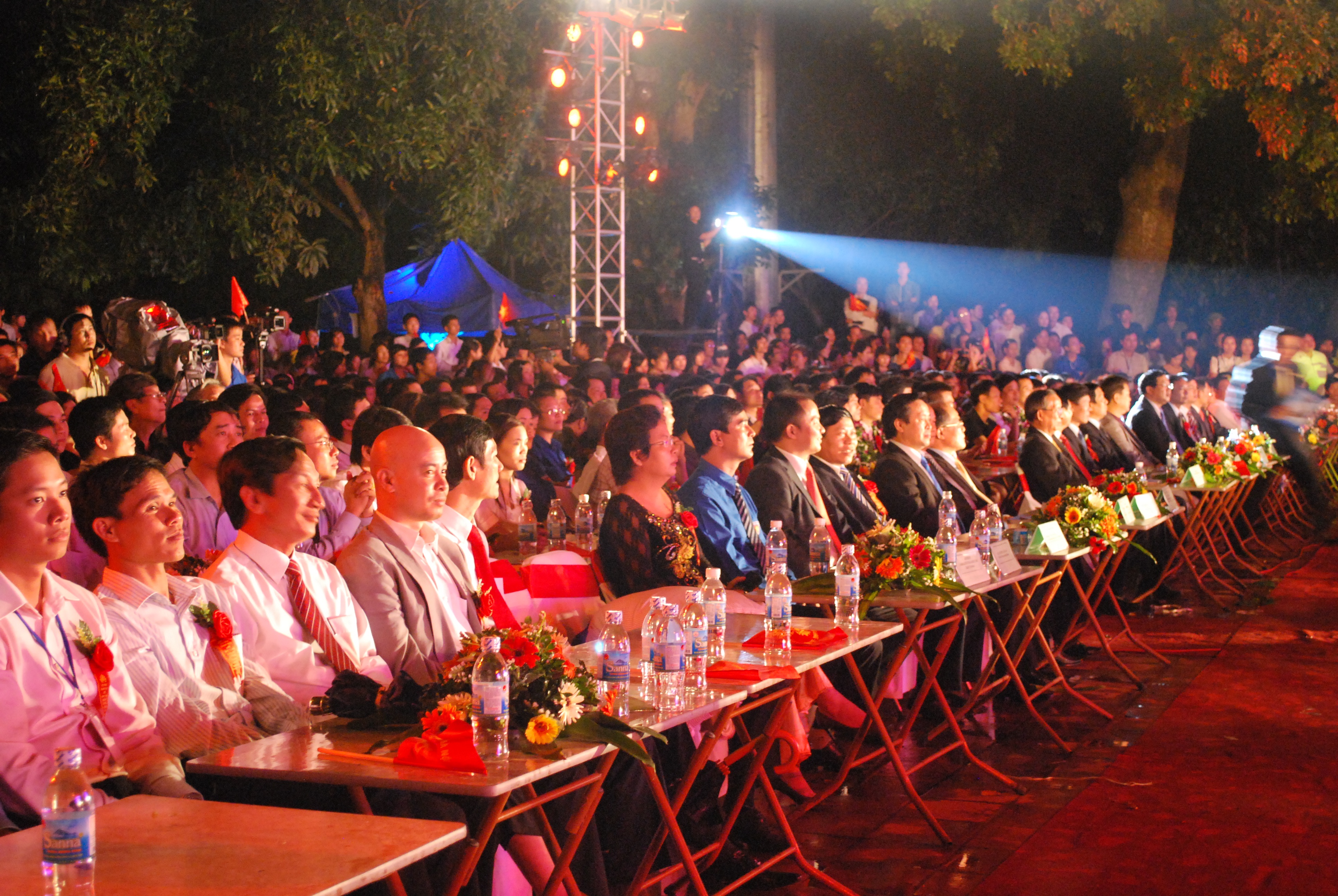 Bà Nguyễn Thị Thu Hương – Phó Tổng giám đốc thường trực KBC tham dự chương trình. Bà Nguyễn Thị Thu Hương – Phó Tổng giám đốc thường trực KBC tham dự chương trình.